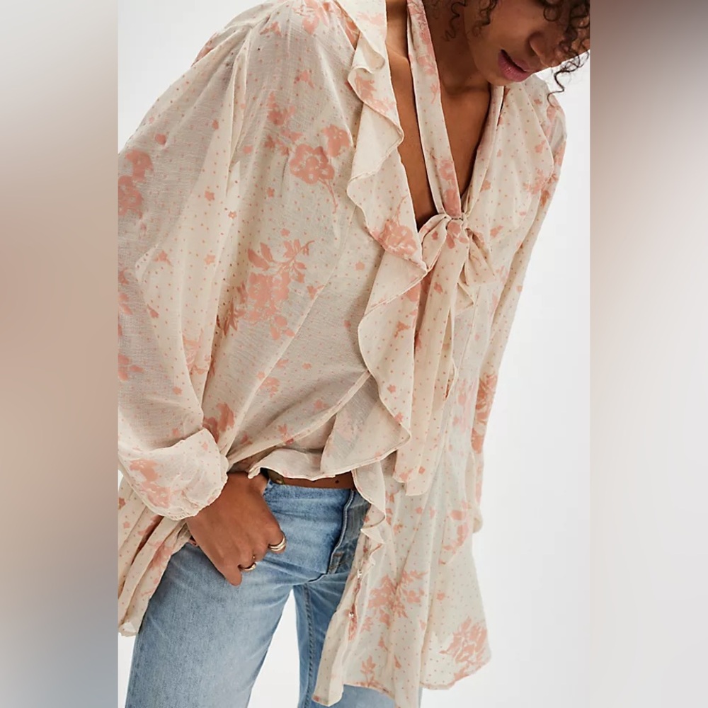 NWOT Dreamland Floral Tunic